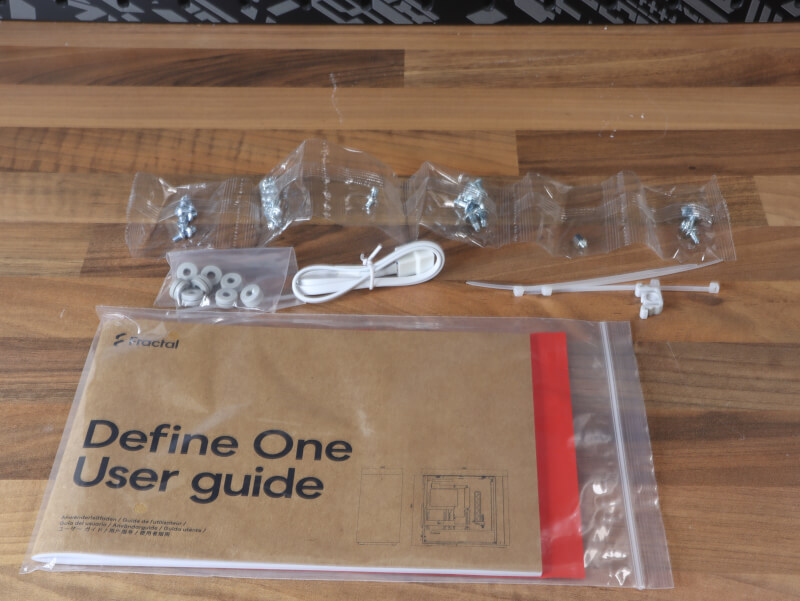 fractal-design-define-one-screws-accessories.jpg.JPG